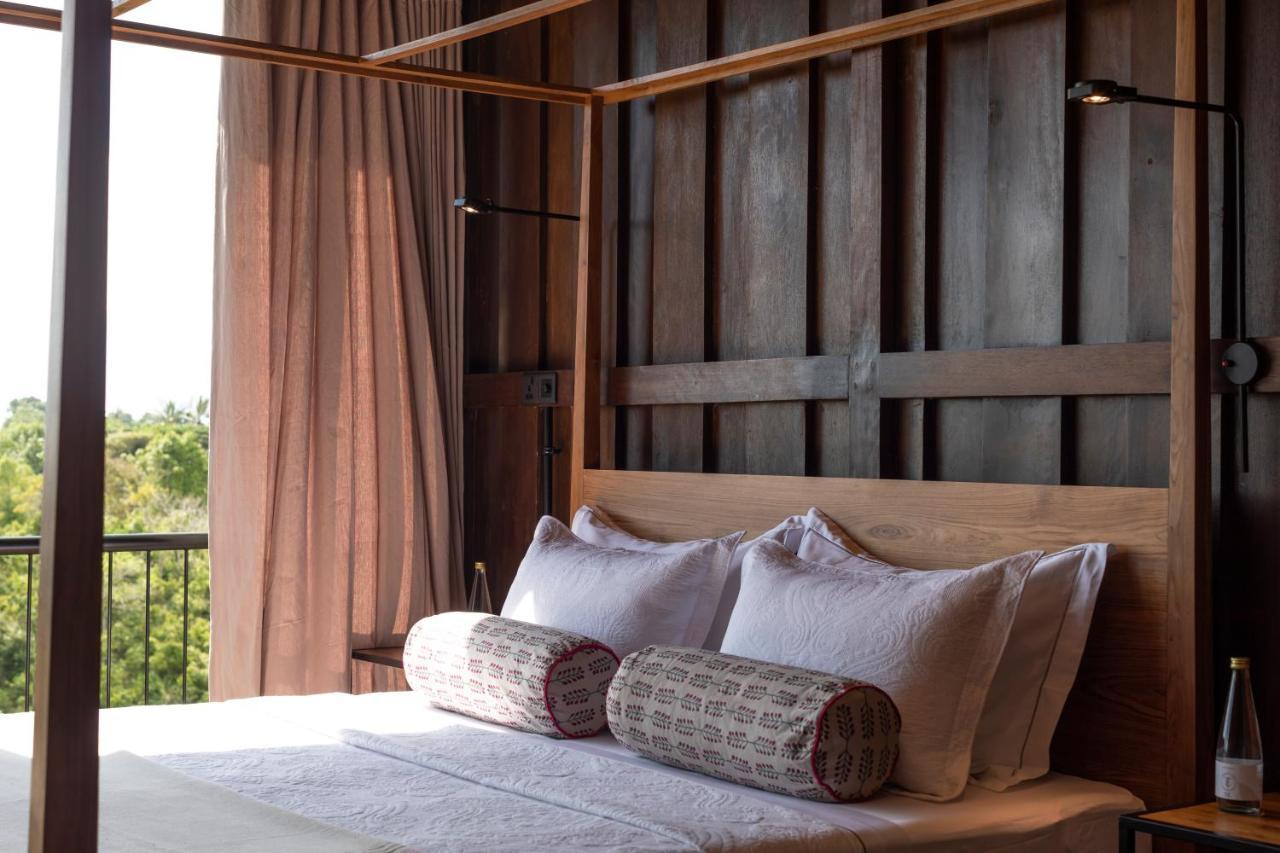 Trebartha East The Round House Hotel Ahangama Bagian luar foto