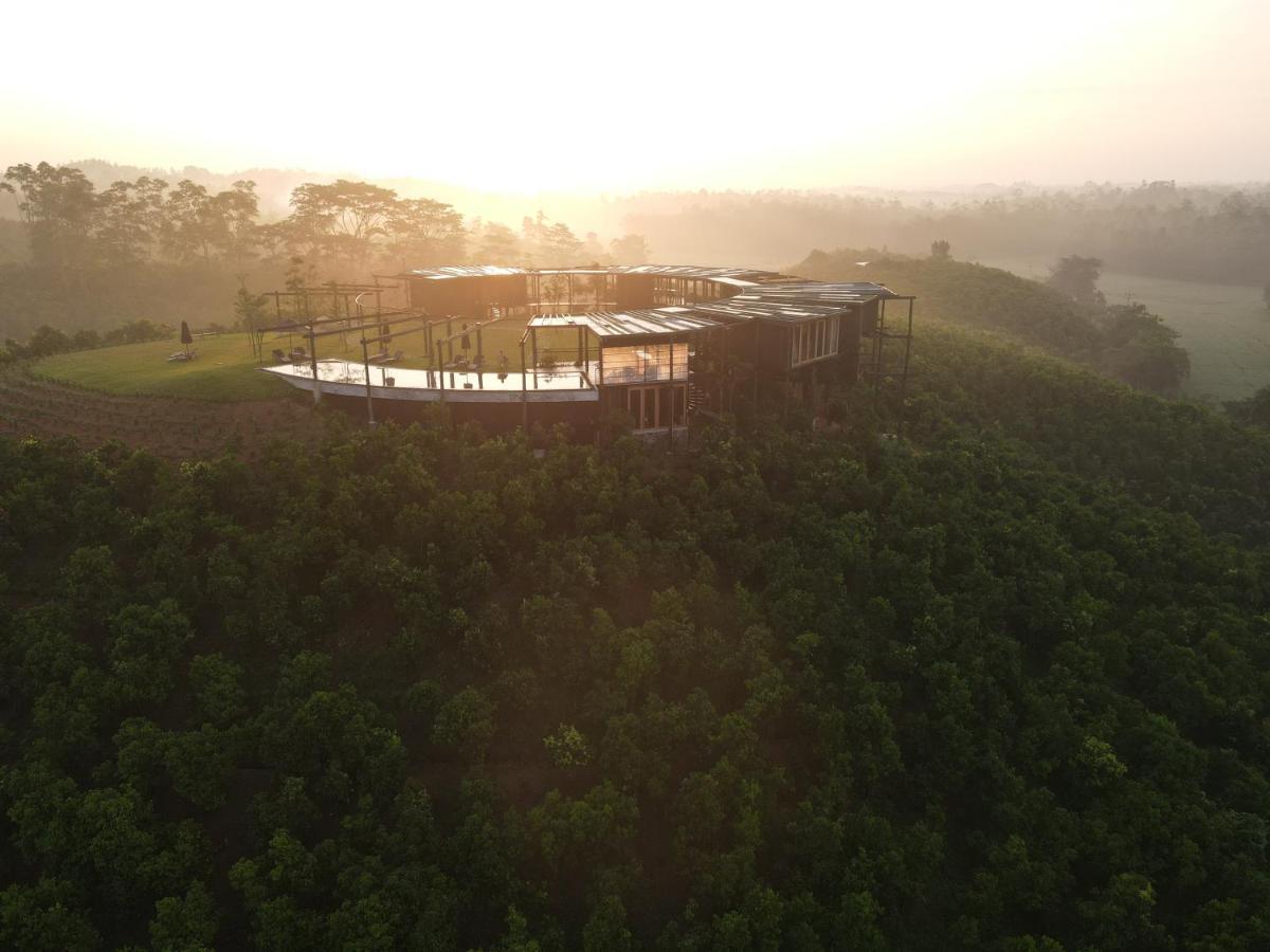 Trebartha East The Round House Hotel Ahangama Bagian luar foto